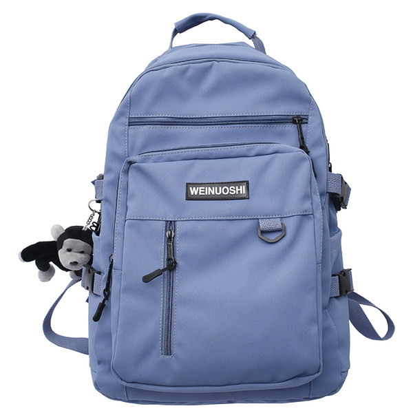 Ležérny pánsky batoh s nápisom a 3D prvkom