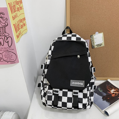 Ležérny textilný batoh s aplikáciou a nápisom pre mužov