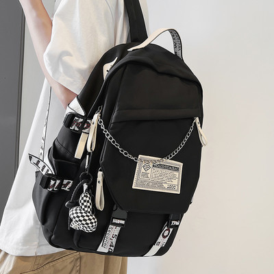 Nový model batohu pre mužov s nápisom a kovovou retiazkou