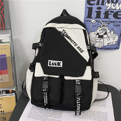 Rucsac modern pentru bărbați din material textil cu inscripție și element 3D