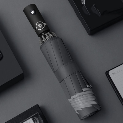 Automatický dáždnik s reflexným pruhom, spätným LED svetlom, trojskladací, obrátený, 10 rebier, vetruodolný, cestovný dáždnik