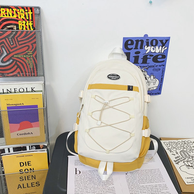 Novi model svakodnevnog ruksaka s privjeskom za ključeve