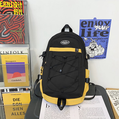 Novi model svakodnevnog ruksaka s privjeskom za ključeve