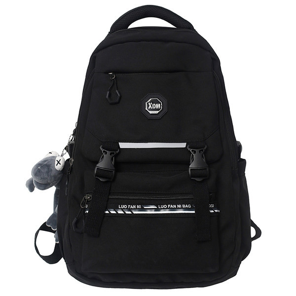 Štvorcový textilný batoh pre mužov s plastovým zapínaním