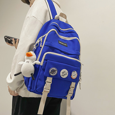 Každodenný batoh s kľúčenkou