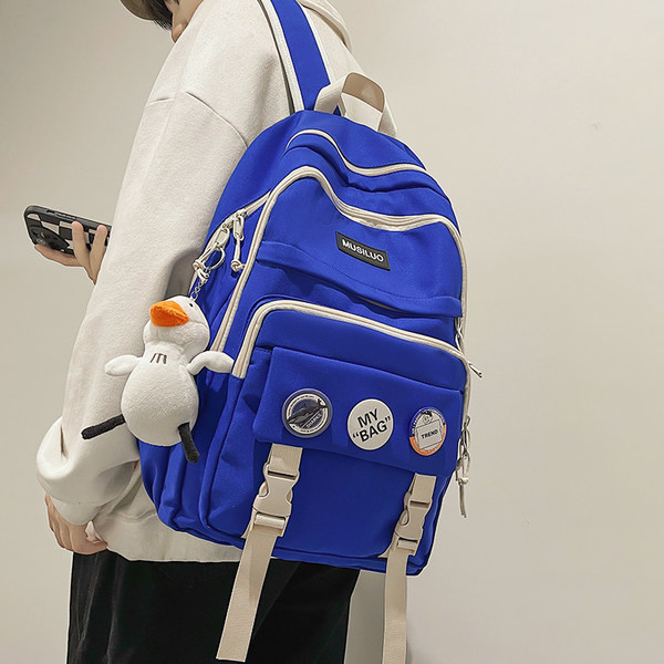 Každodenný batoh s kľúčenkou