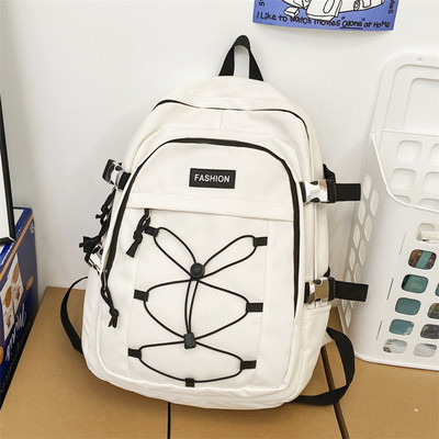 Pánsky textilný batoh s prednými zaväzovaniami na vreckách a nápisom