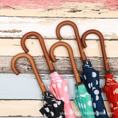 2021 Masívny drevený vonkajší dáždnik s dlhou rukoväťou, automatický UV luxusný dáždnik, dáždnik, prenosný letný vonkajší vreckový slnečník