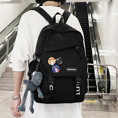 Moderný textilný batoh s 3D prvkom a nápisom pre mužov