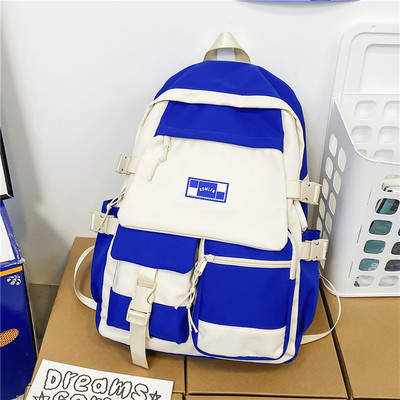 Pánsky textilný ležérny batoh s logom na prednom vrecku