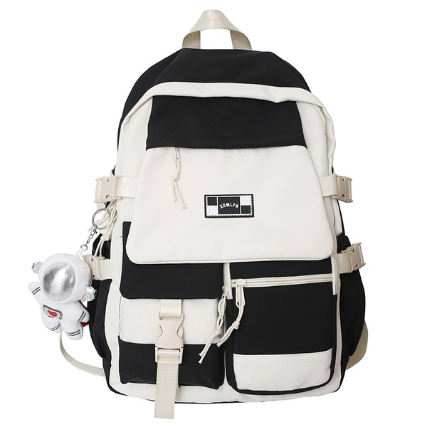 Pánsky textilný ležérny batoh s logom na prednom vrecku