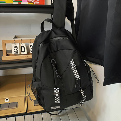 Pánsky ležérny batoh so zapínaním na zips a nápisom