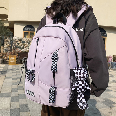 Pánsky ležérny batoh so zapínaním na zips a nápisom