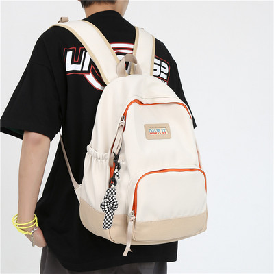 Muški moderan ruksak s logotipom i patentnim zatvaračem