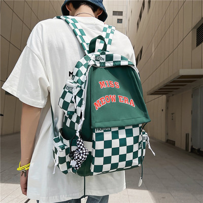 Pánsky ležérny batoh s obrázkami a nápismi