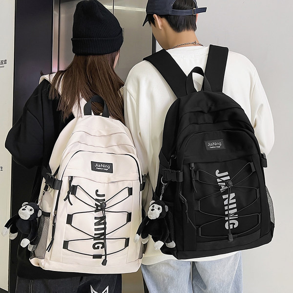 Nový model textilného batohu so šnúrkami a nápisom pre mužov