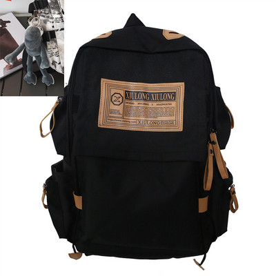 Textilný batoh s vreckami a širokými popruhmi