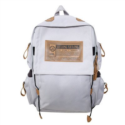 Textilný batoh s vreckami a širokými popruhmi