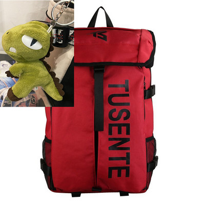 Pánsky batoh s nápisom a plastovým zapínaním, vhodný na každodenné nosenie