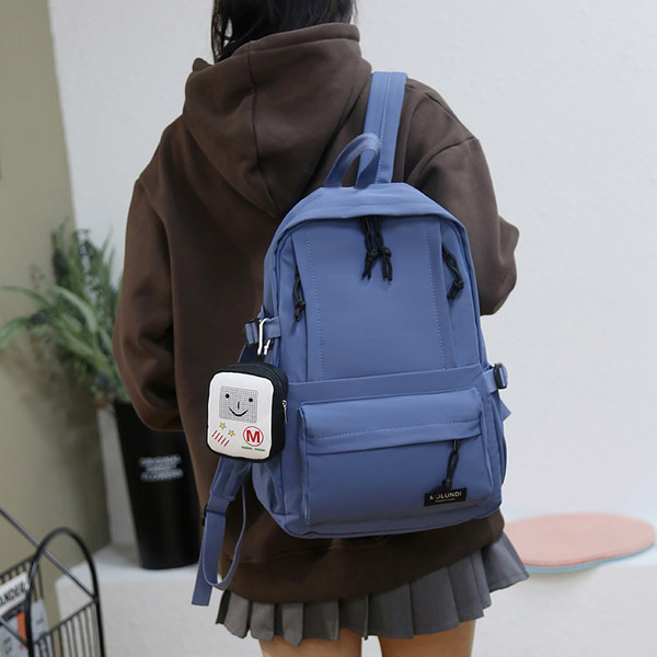 Textilný batoh na každodenné nosenie s niekoľkými priehradkami