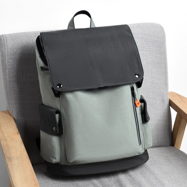 Pánsky textilný batoh s bočnými vreckami