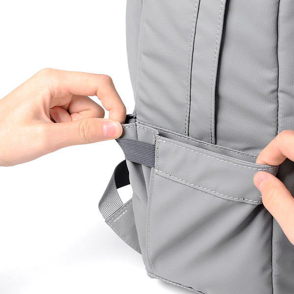 Pánsky batoh so zipsom a vonkajším vreckom