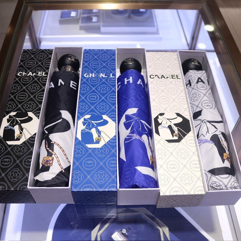 Vinylový slnečný dáždnik Skladací plne automatický opaľovací krém Ultrafialový slnečník Dvojúčelový darček Veľkej značky Trojnásobný dáždnik