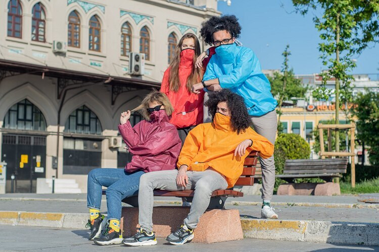 Pláštenka s maskou pre mužov a ženy, pršiplášť, návleky na oblečenie, nepriepustné pršiplášťové pončo, nepremokavý pršiplášť s kapucňou