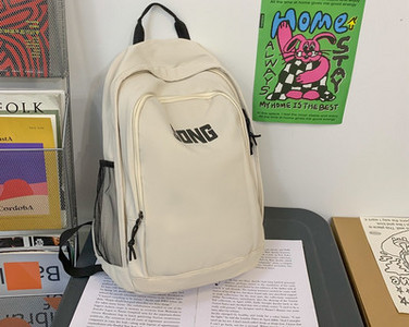 Pánsky ležérny textilný batoh s nápisom a bočnými vreckami