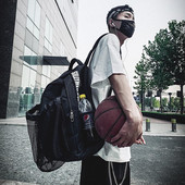 Pánsky textilný batoh vhodný na šport