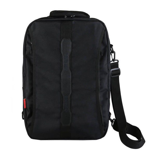 O geantă din material textil care poate fi purtată în două moduri