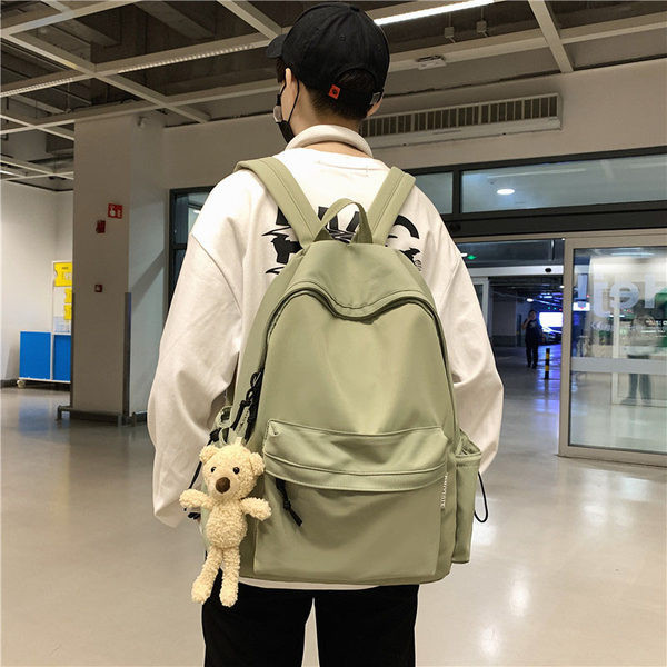 Jednofarebný textilný batoh na zips s 3D prvkom pre mužov