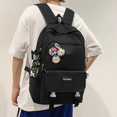 Pánsky batoh nového modelu so širokými popruhmi a vreckami