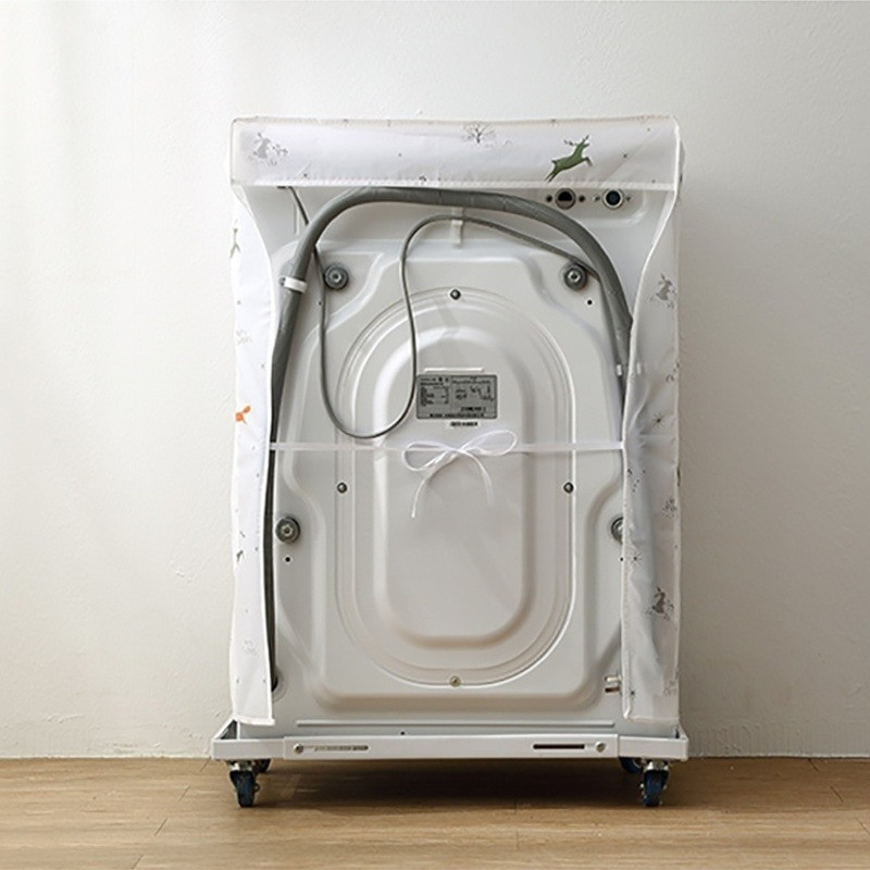 Plastikinis skalbimo mašinos dulkių dangtelis Daugiaspalvis snaigės briedis vandeniui atsparus buitinės skalbimo mašinos dulkių kišenė 87 cm x 58 cm, 1 vnt.