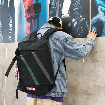 Pánsky ležérny batoh s logom na zips