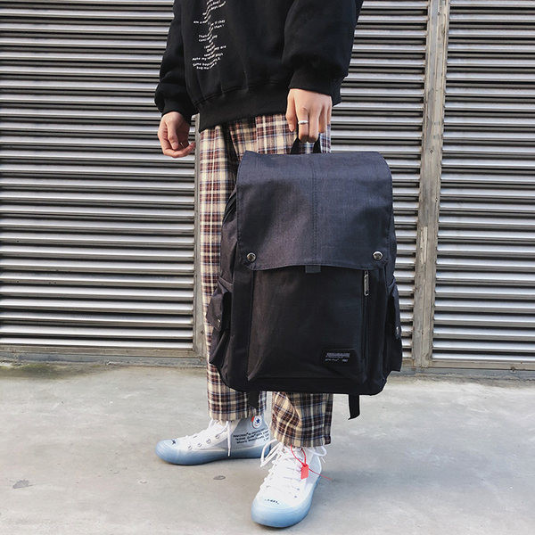 Pánsky plátený batoh so širokými popruhmi