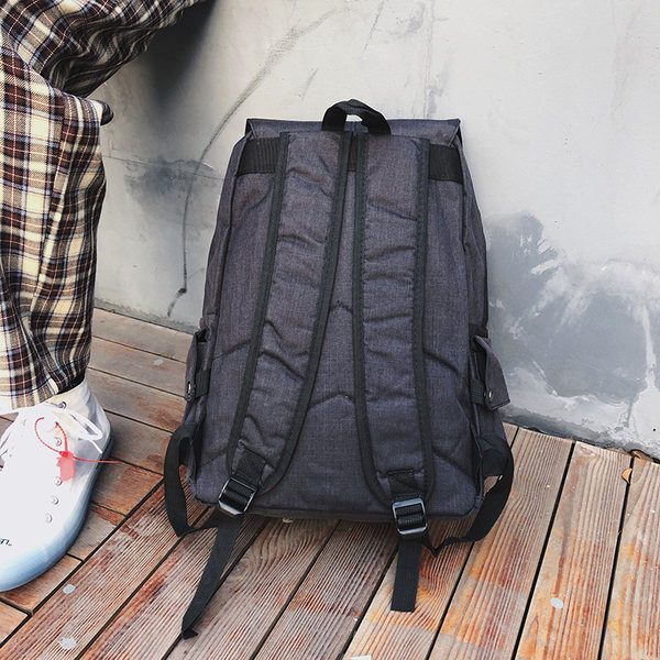 Pánsky plátený batoh so širokými popruhmi