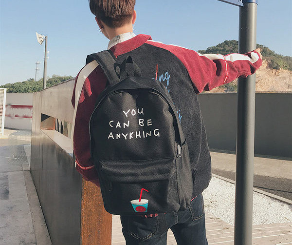 Pánsky batoh v čiernej farbe