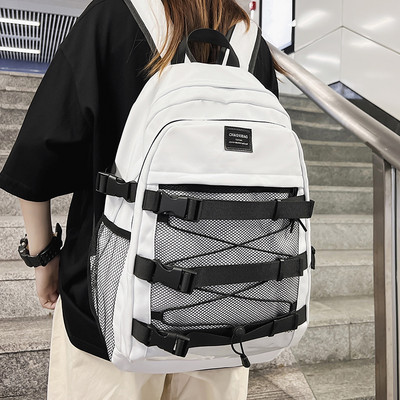 Moderný pánsky batoh s logom