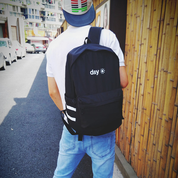 Pánsky textilný batoh s logom a zipsom