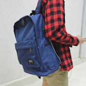 Textilný batoh s vreckom