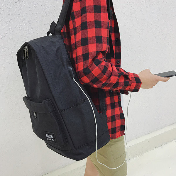 Textilný batoh s vreckom