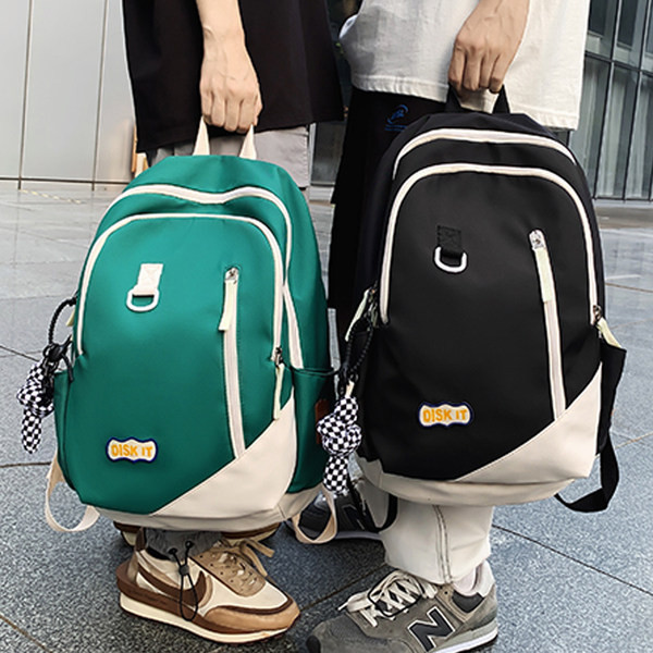 Rucsac casual bărbătesc - cu inscripție și breloc