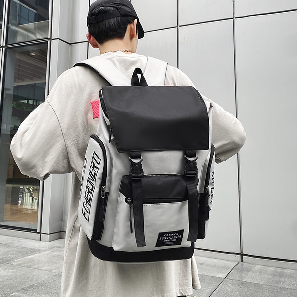 Pánsky textilný batoh - štvorcového tvaru