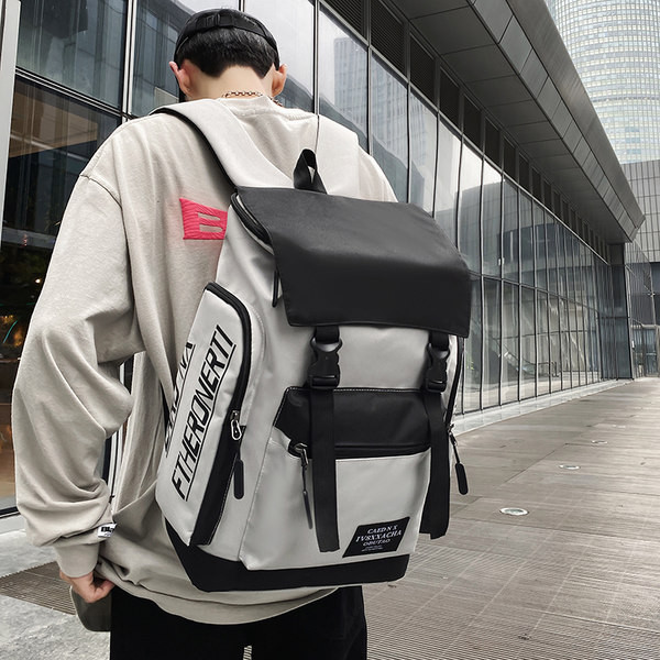 Pánsky textilný batoh - štvorcového tvaru