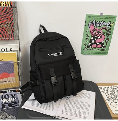 Ανδρικό σακίδιο πλάτης με επιγραφή και πλαστικά κουμπώματα