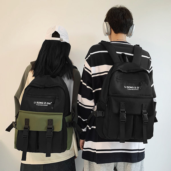 Ανδρικό σακίδιο πλάτης με επιγραφή και πλαστικά κουμπώματα