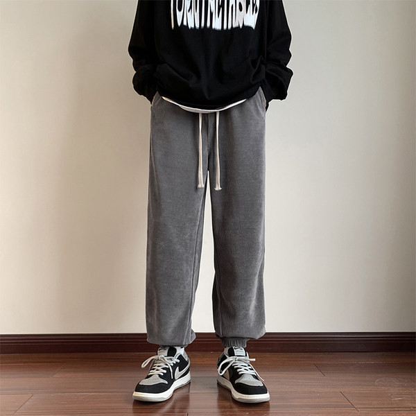 Športové pánske nohavice s logom