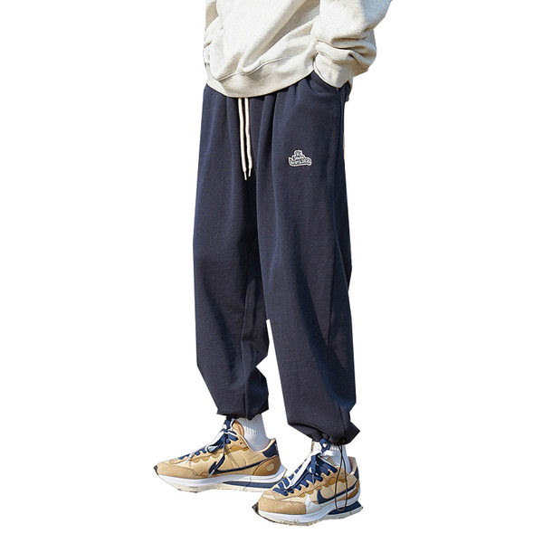 Pantaloni sport barbati cu sireturi