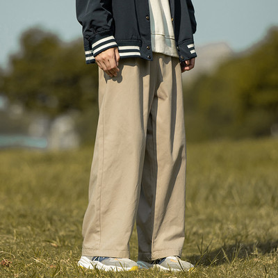 Pantaloni largi pentru bărbați de culoare neagră și bej